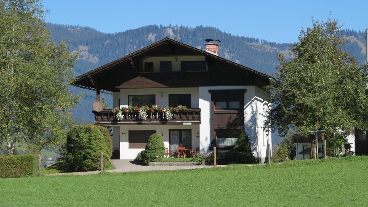 Ferienwohnung Kunterbunt Gosau Bilik gambar